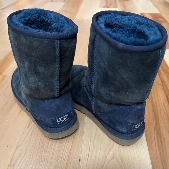 UGG Classic Short Sheepskin Shearling Boot in Two Toned Eve Blue - Picture 3 of 16